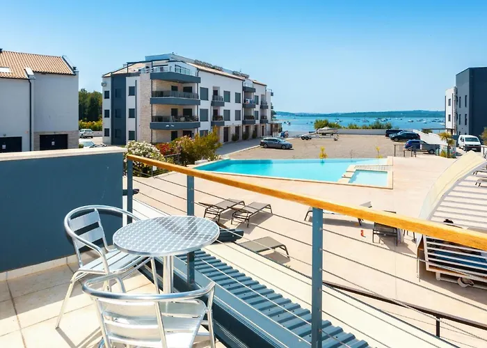 Appartement Vizula Sunset A - Dolce *